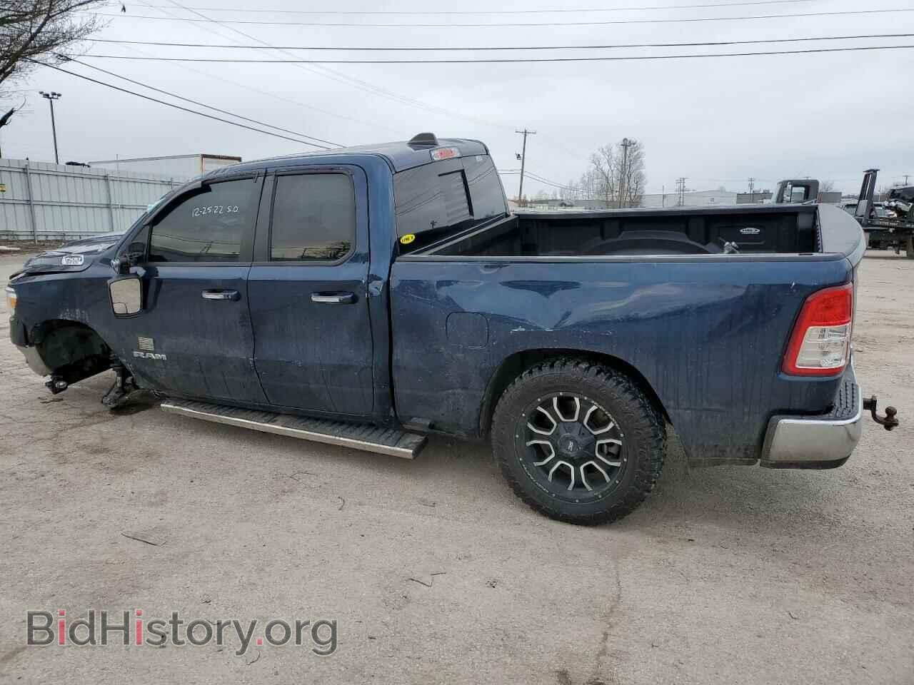 2020 RAM 1500 - VIN: 1C6SRFBT7LN404176 - Фото 2