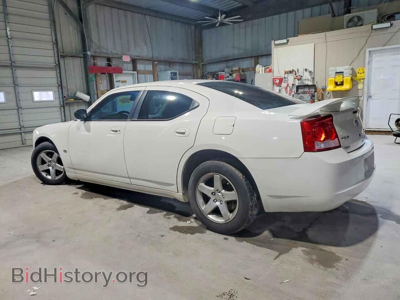2009 DODGE CHARGER - VIN: 2B3KA33VX9H509084 - Фото 2