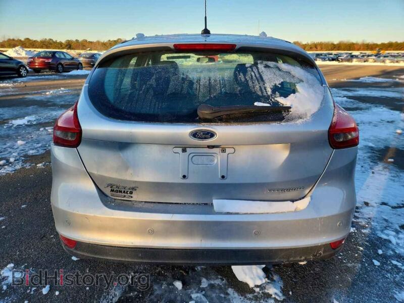 2017 Ford FOCUS (VIN 1FADP3N25HL326451) — photo 6 of 12
