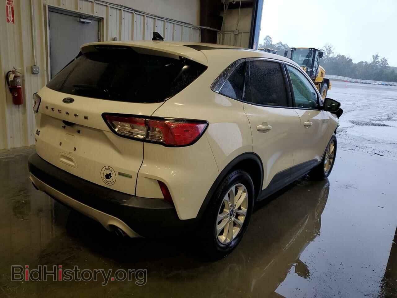 2020 FORD ESCAPE - VIN: 1FMCU0G63LUA13975 - Фото 3