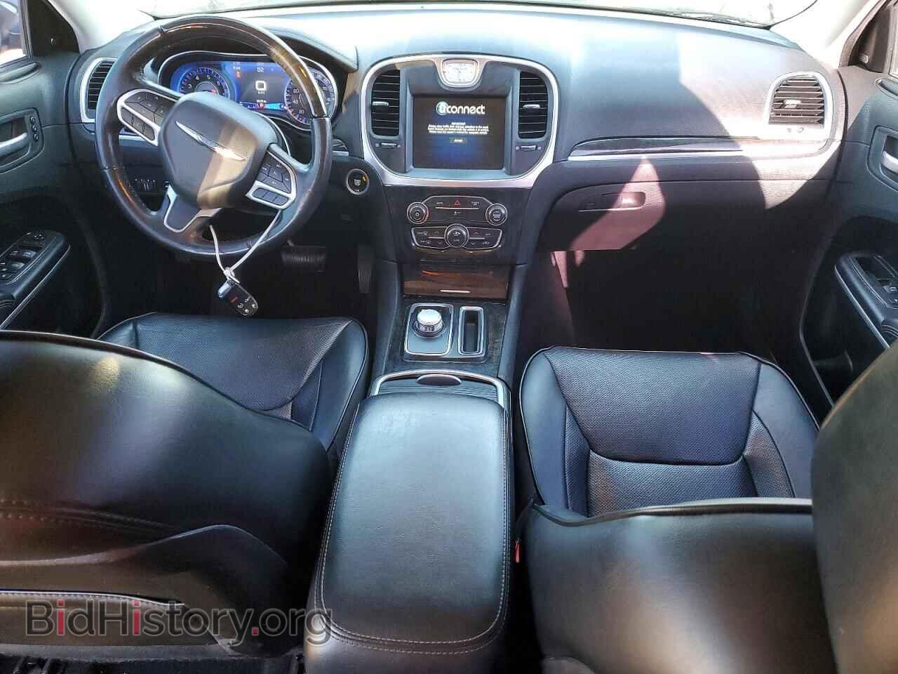 2019 CHRYSLER 300 - VIN: 2C3CCAKGXKH610978 - Фото 8