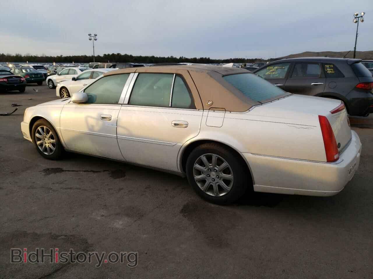 2011 CADILLAC DTS - VIN: 1G6KH5E62BU100109 - Фото 2