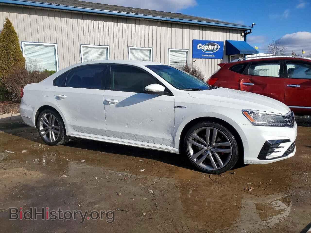 2018 VOLKSWAGEN PASSAT - VIN: 1VWAA7A33JC013597 - Фото 4