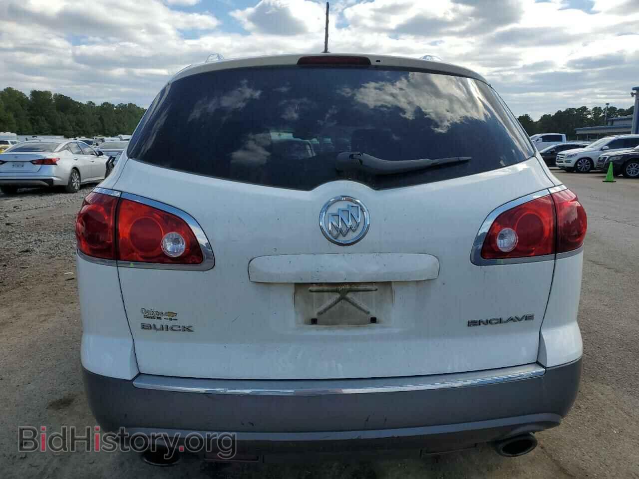 2011 BUICK ENCLAVE - VIN: 5GAKRAED0BJ403250 - Фото 6