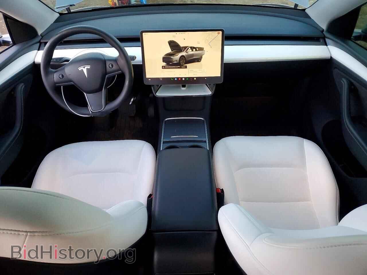 2025 TESLA MODEL Y - VIN: 7SAYGDEE2SA361213 - Photo 8