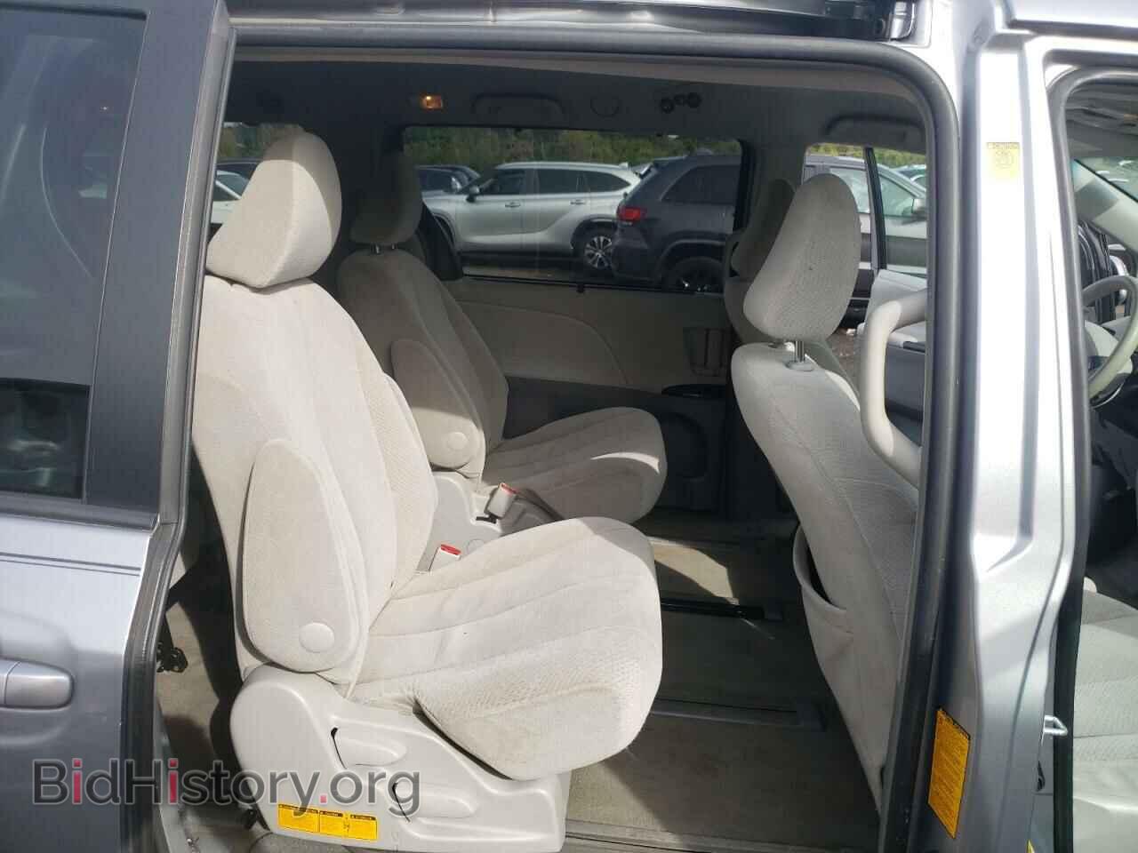 2012 TOYOTA All Models - VIN: 5TDJK3DC0CS044862 - Фото 11