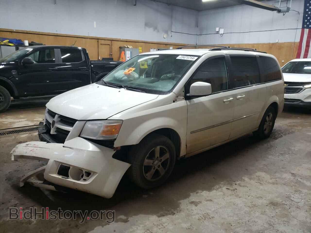 Photo 2D4RN5D19AR134542 - DODGE CARAVAN 2010