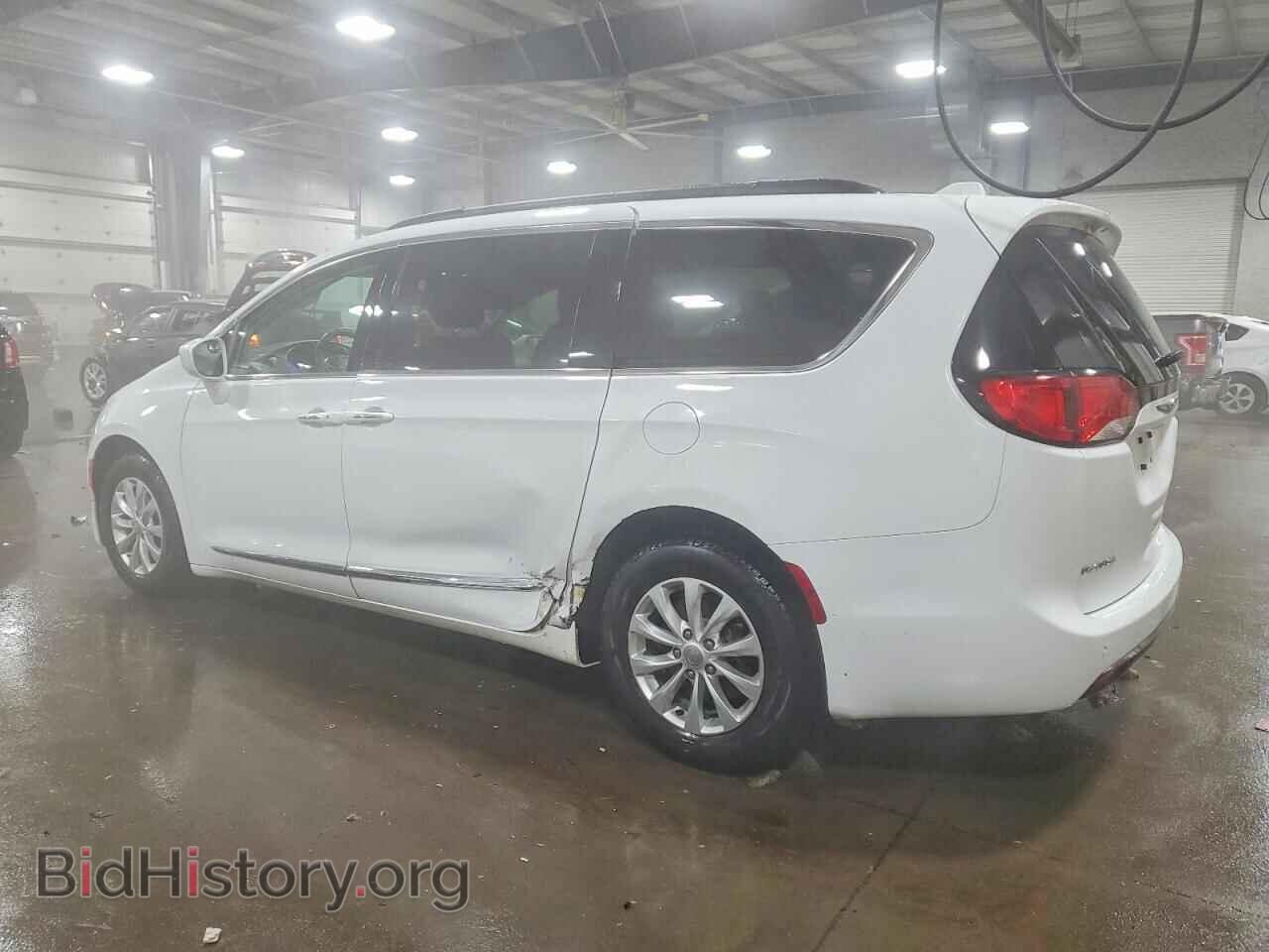 2017 CHRYSLER PACIFICA - VIN: 2C4RC1BG1HR832589 - Фото 2