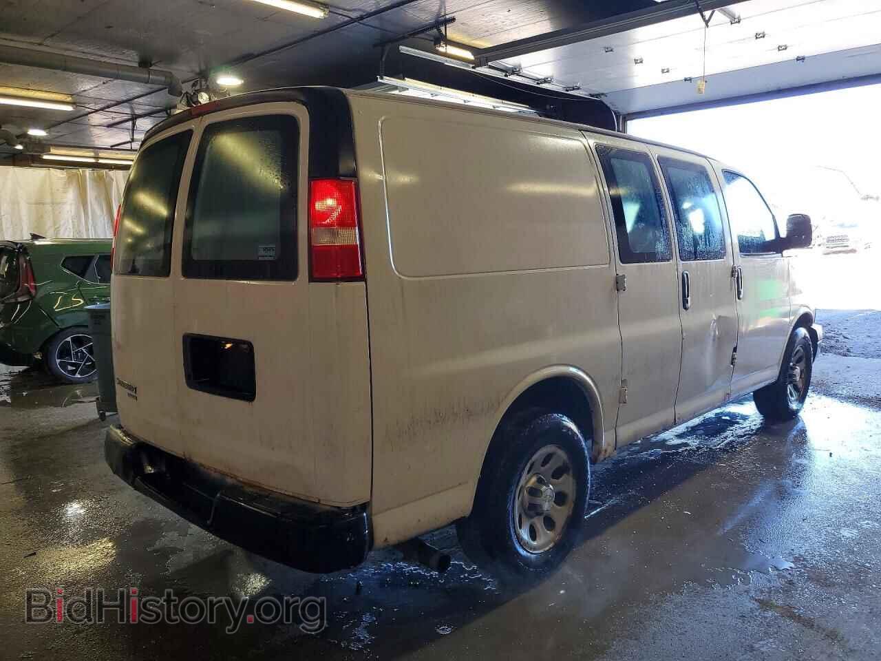 2011 CHEVROLET EXPRESS - VIN: 1GCSGAFX3B1187794 - Фото 3