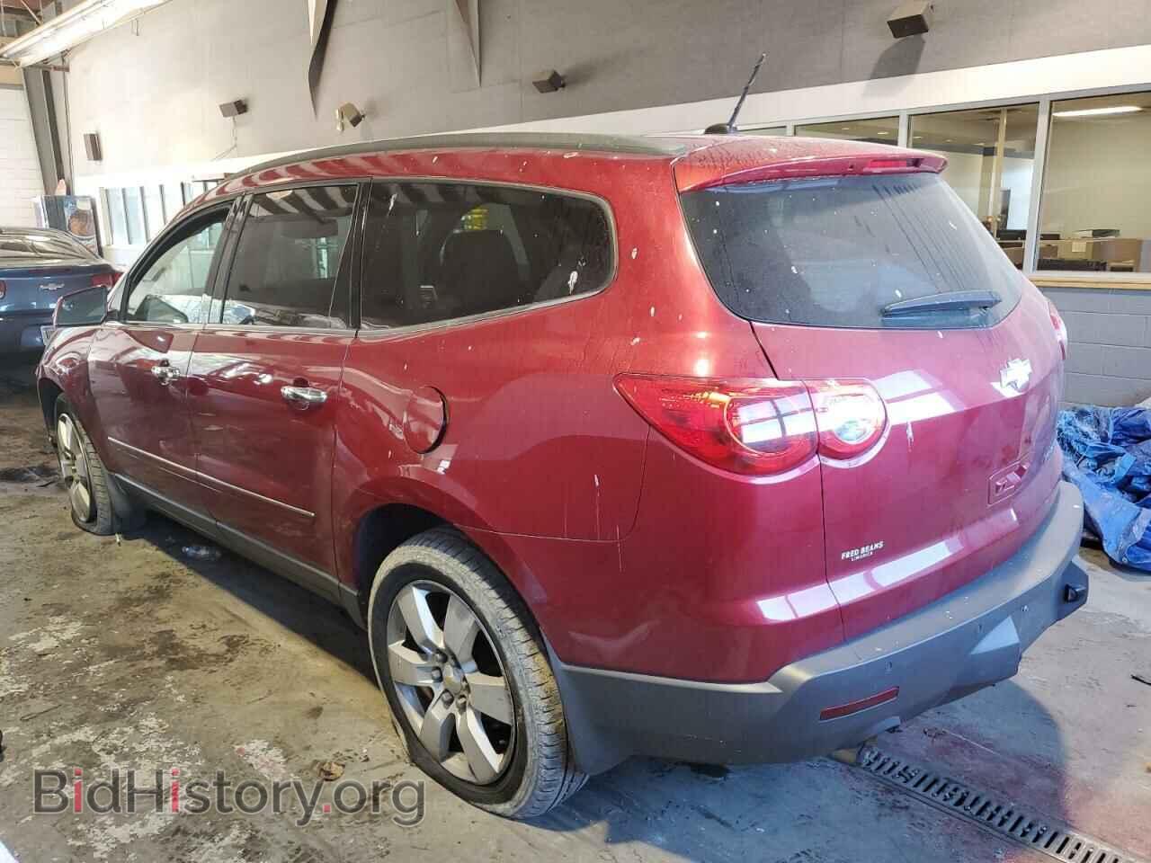2012 CHEVROLET TRAVERSE - VIN: 1GNKRLED1CJ100089 - Фото 2
