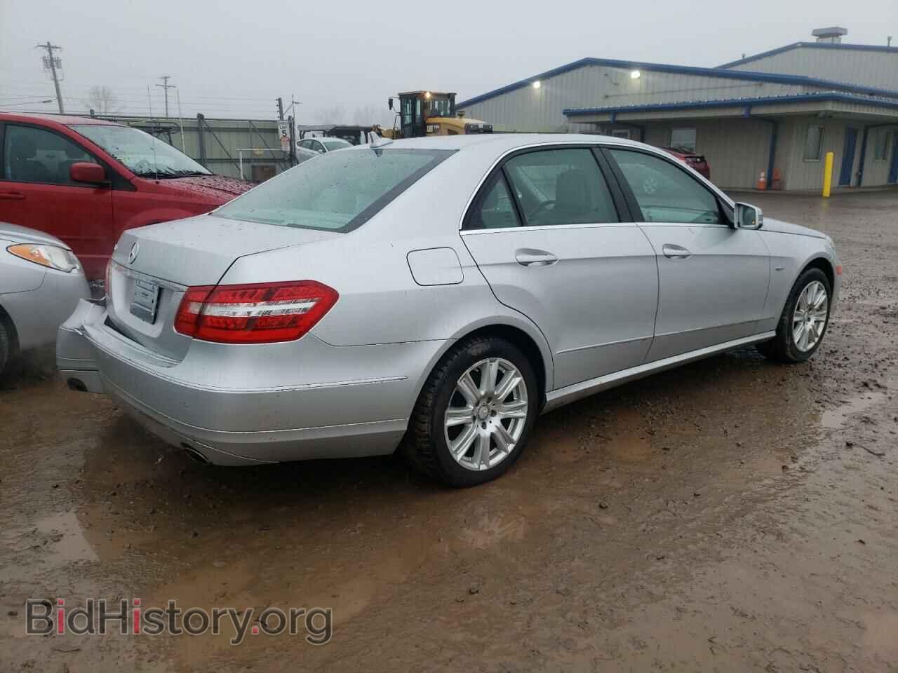 2012 MERCEDES-BENZ E-CLASS - VIN: WDDHF5KB8CA549771 - Фото 3