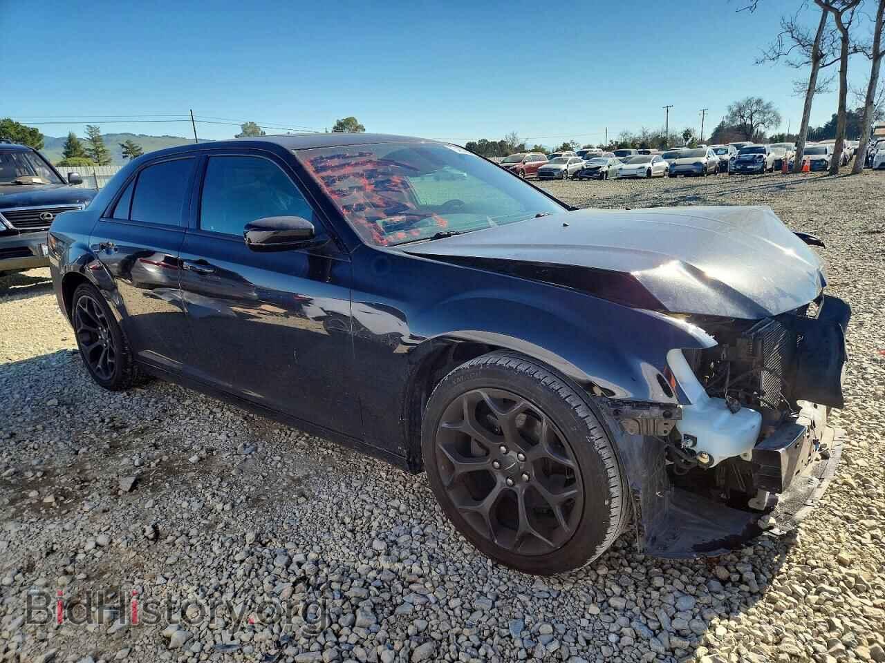 2019 CHRYSLER 300 - VIN: 2C3CCABG8KH682875 - Фото 4