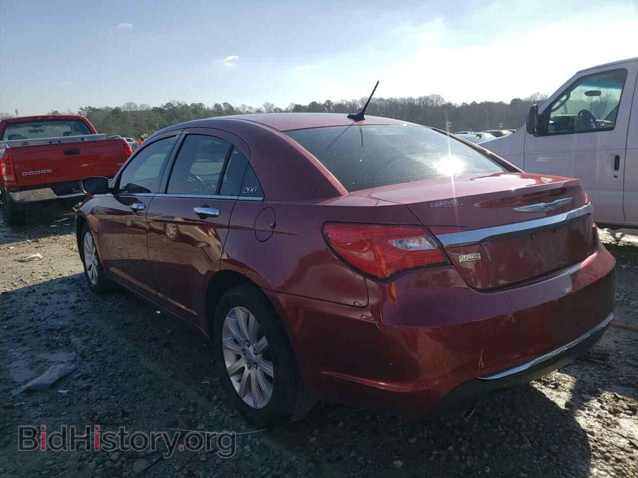 2013 CHRYSLER 200 - VIN: 1C3CCBCG2DN556154 - Фото 2