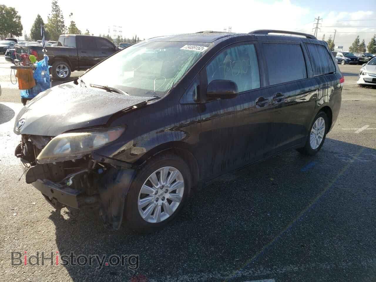 Фотография 5TDYK3DC7CS227772 - TOYOTA SIENNA 2012