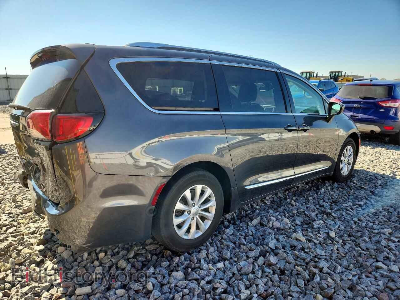 2019 CHRYSLER PACIFICA - VIN: 2C4RC1BG0KR554193 - Фото 3