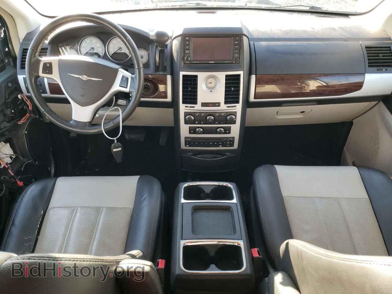 2010 CHRYSLER MINIVAN - VIN: 2A4RR8DX1AR366456 - Photo 8