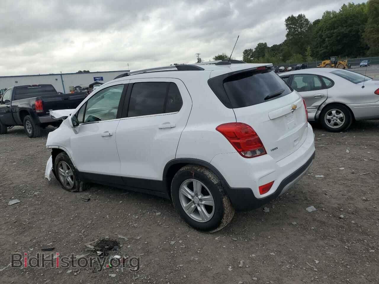 2017 CHEVROLET TRAX - VIN: 3GNCJLSB6HL271905 - Фото 2