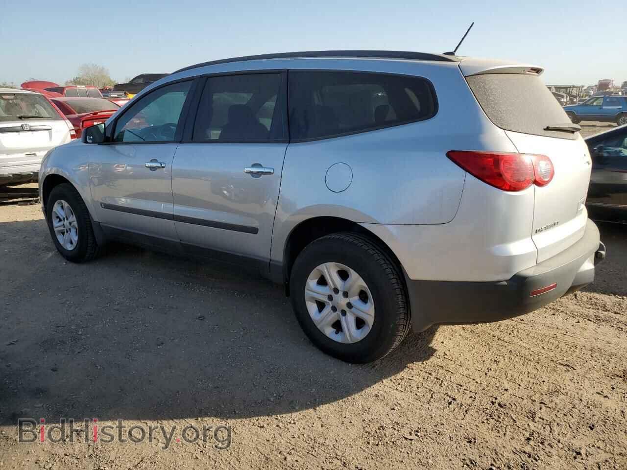2009 CHEVROLET TRAVERSE - VIN: 1GNER13D29S135523 - Фото 2