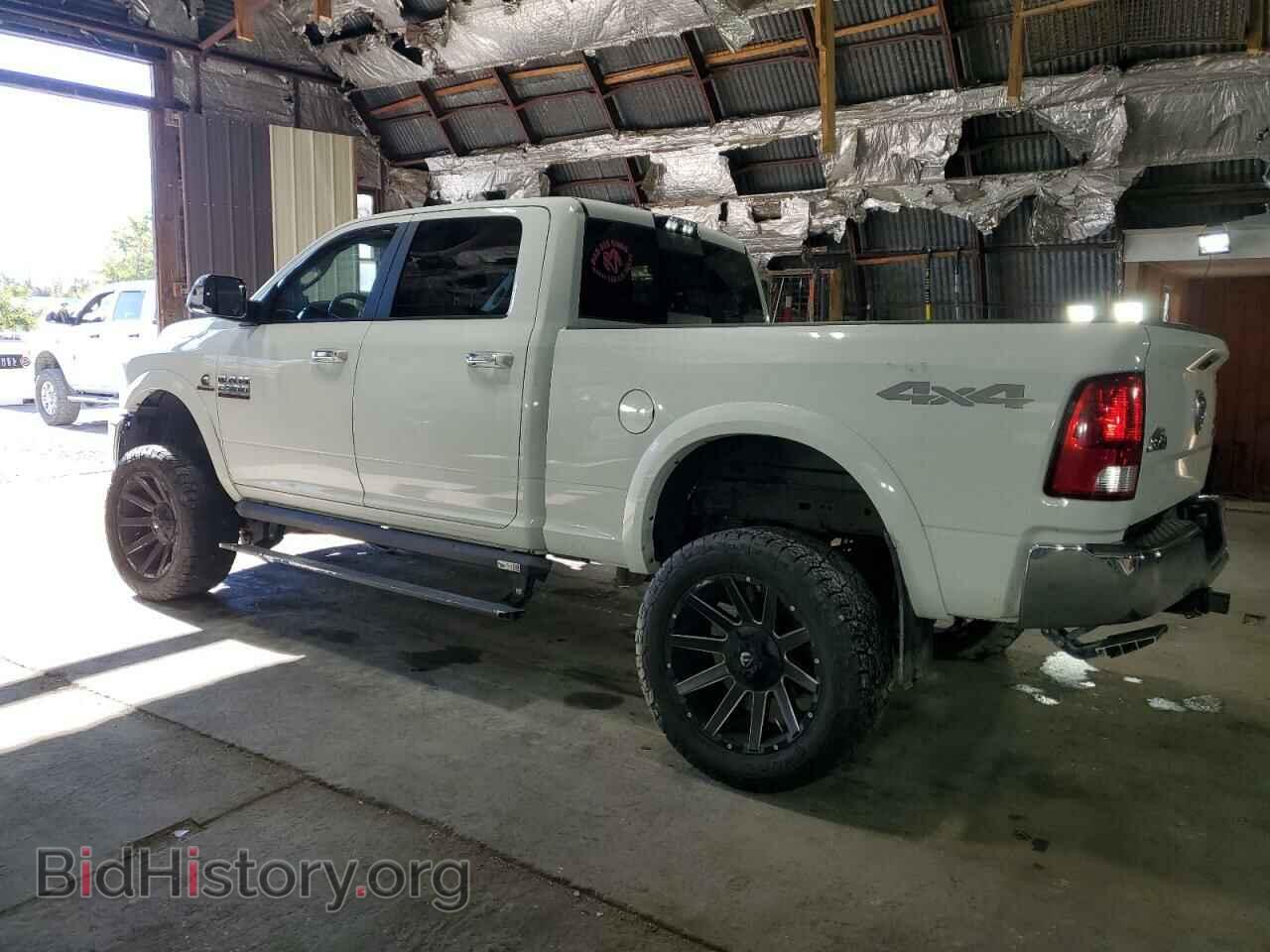 2018 RAM All Models - VIN: 3C6UR5DL8JG127141 - Фото 2