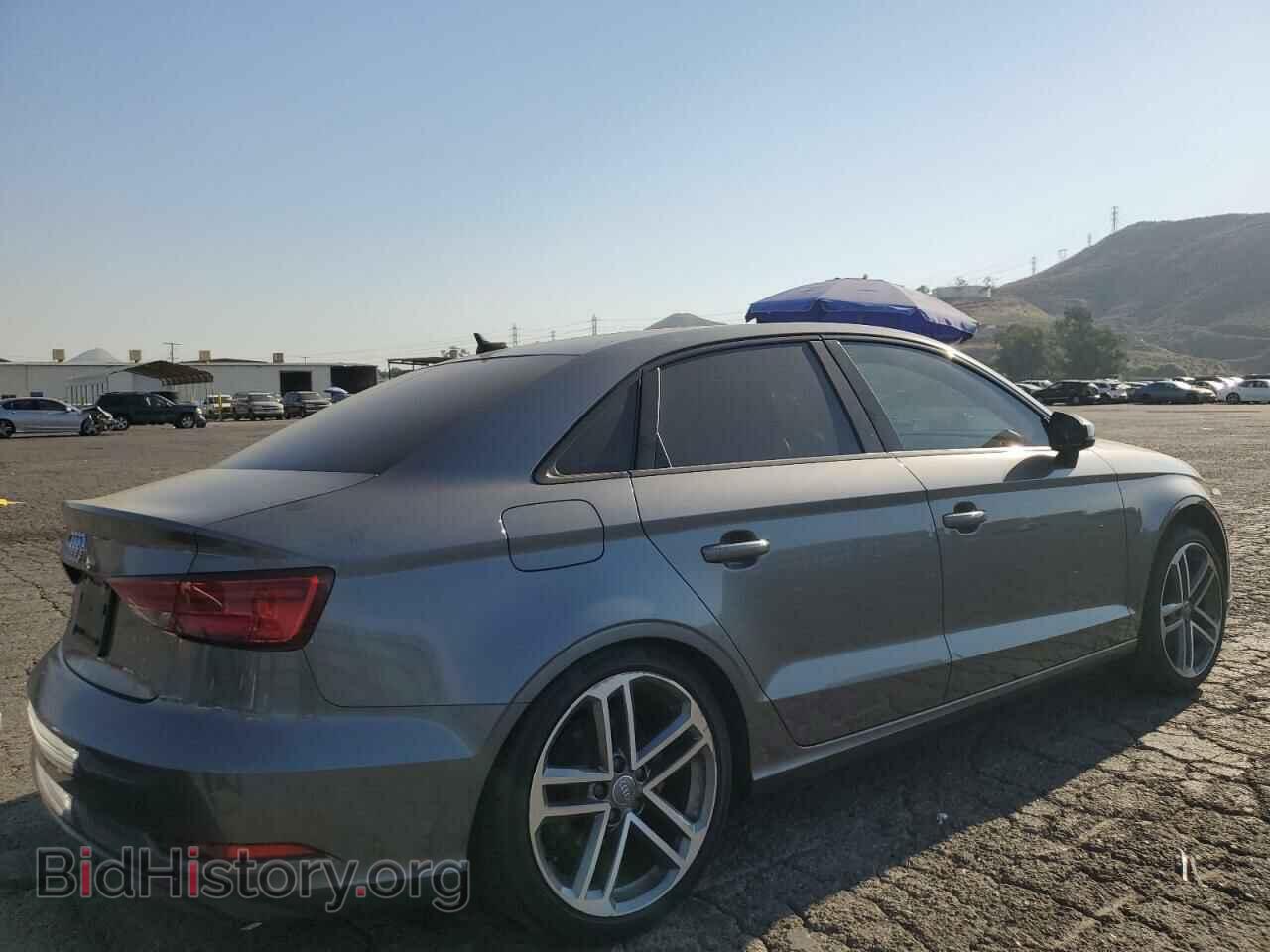 2019 AUDI A3 - VIN: WAUAUGFF7KA087449 - Фото 3