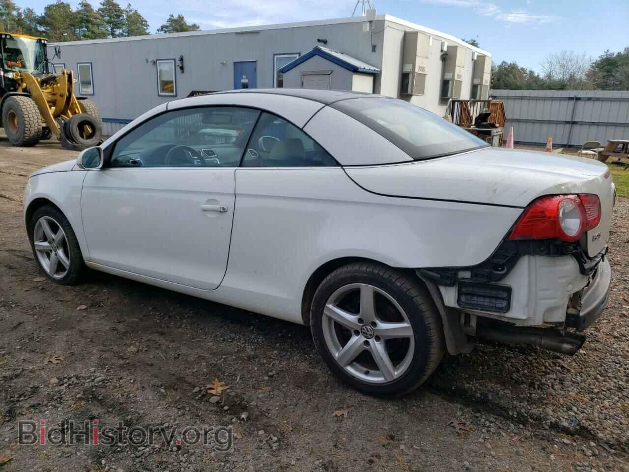 2007 VOLKSWAGEN EOS - VIN: WVWDA71F37V009833 - Фото 2