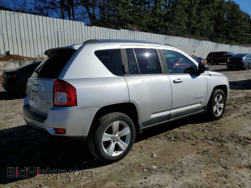 2011 Jeep COMPASS (VIN 1J4NT1FA7BD139597) — фото 3 из 12