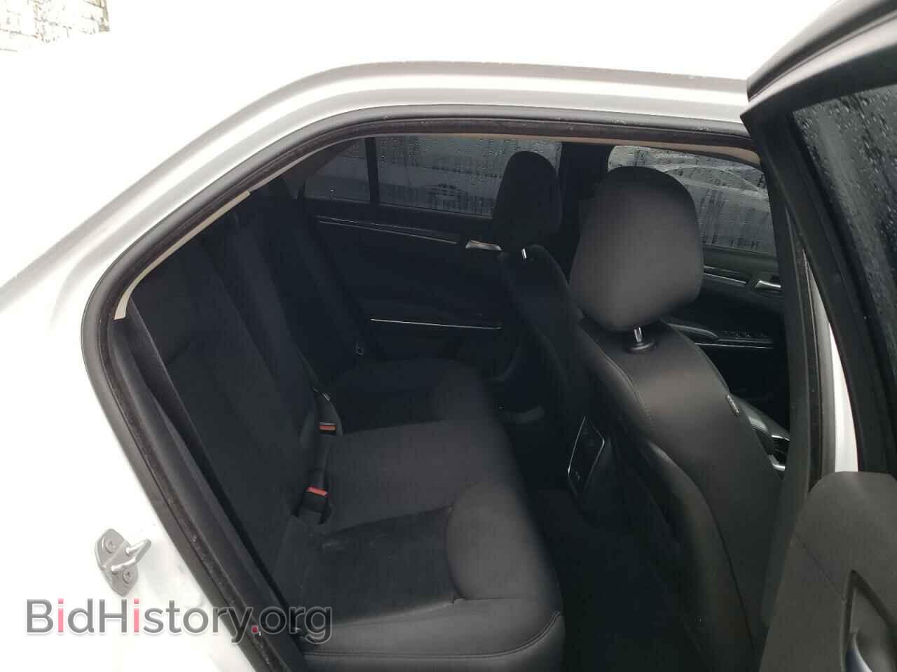 2019 CHRYSLER 300 - VIN: 2C3CCAAG2KH610006 - Фото 10