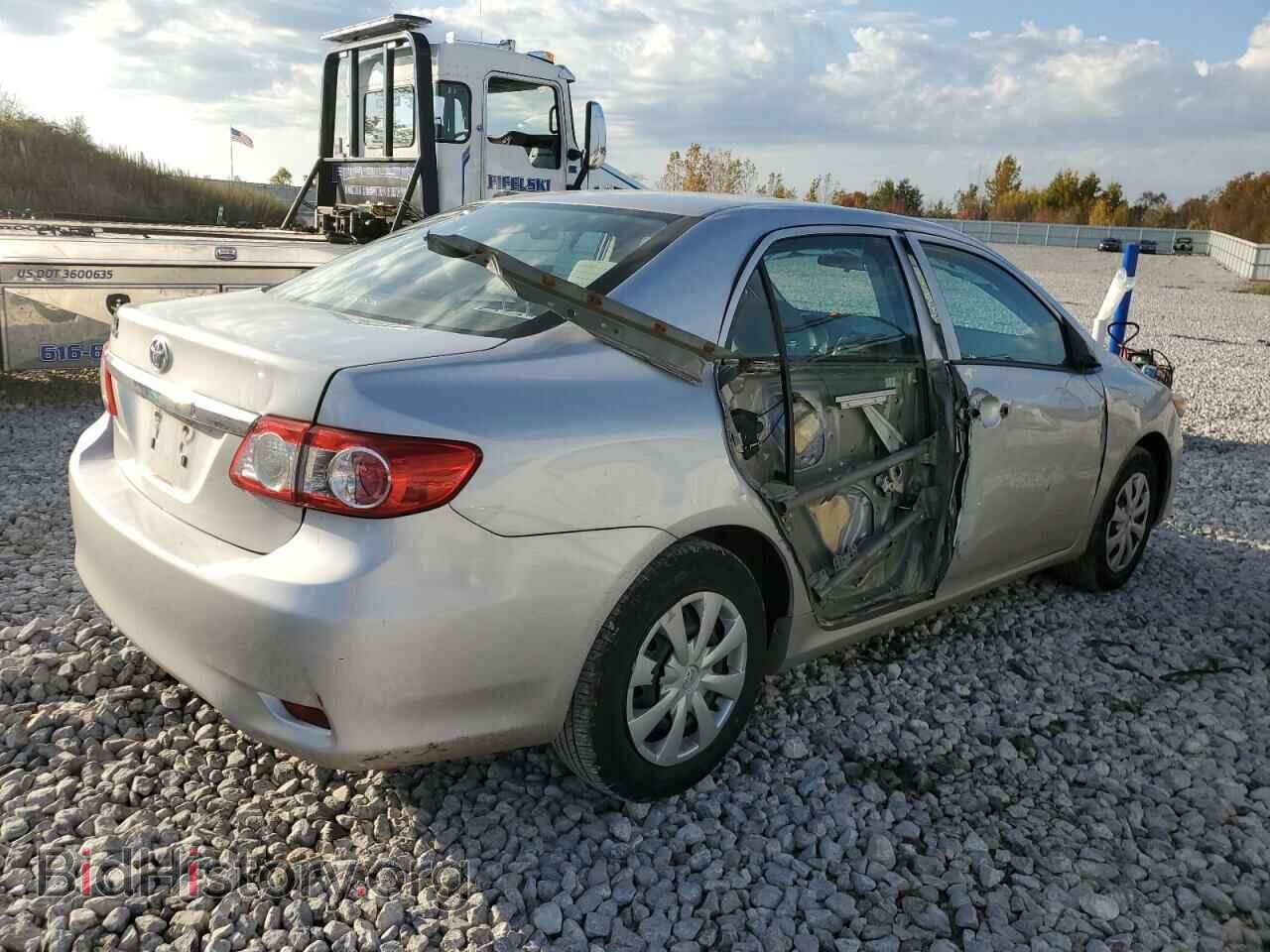 2011 TOYOTA COROLLA - VIN: 2T1BU4EE5BC710917 - Фото 3