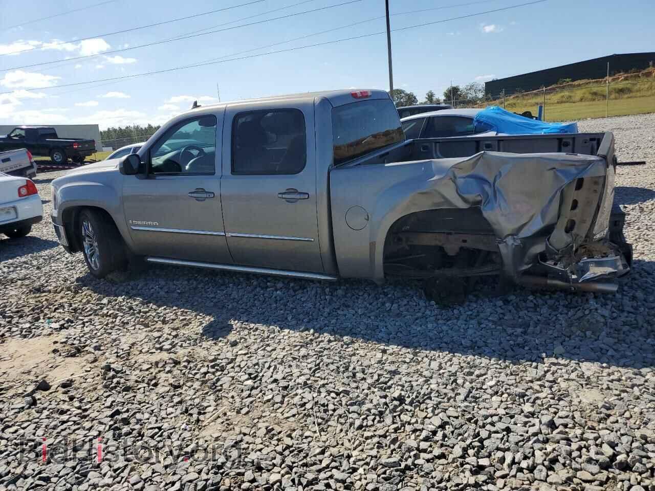 2007 GMC SIERRA - VIN: 2GTEC13JX71568794 - Photo 2
