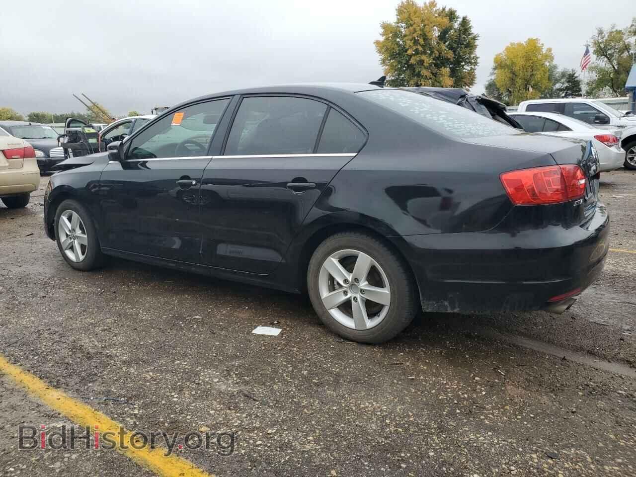 2014 VOLKSWAGEN JETTA - VIN: 3VWLL7AJ3EM419935 - Photo 2