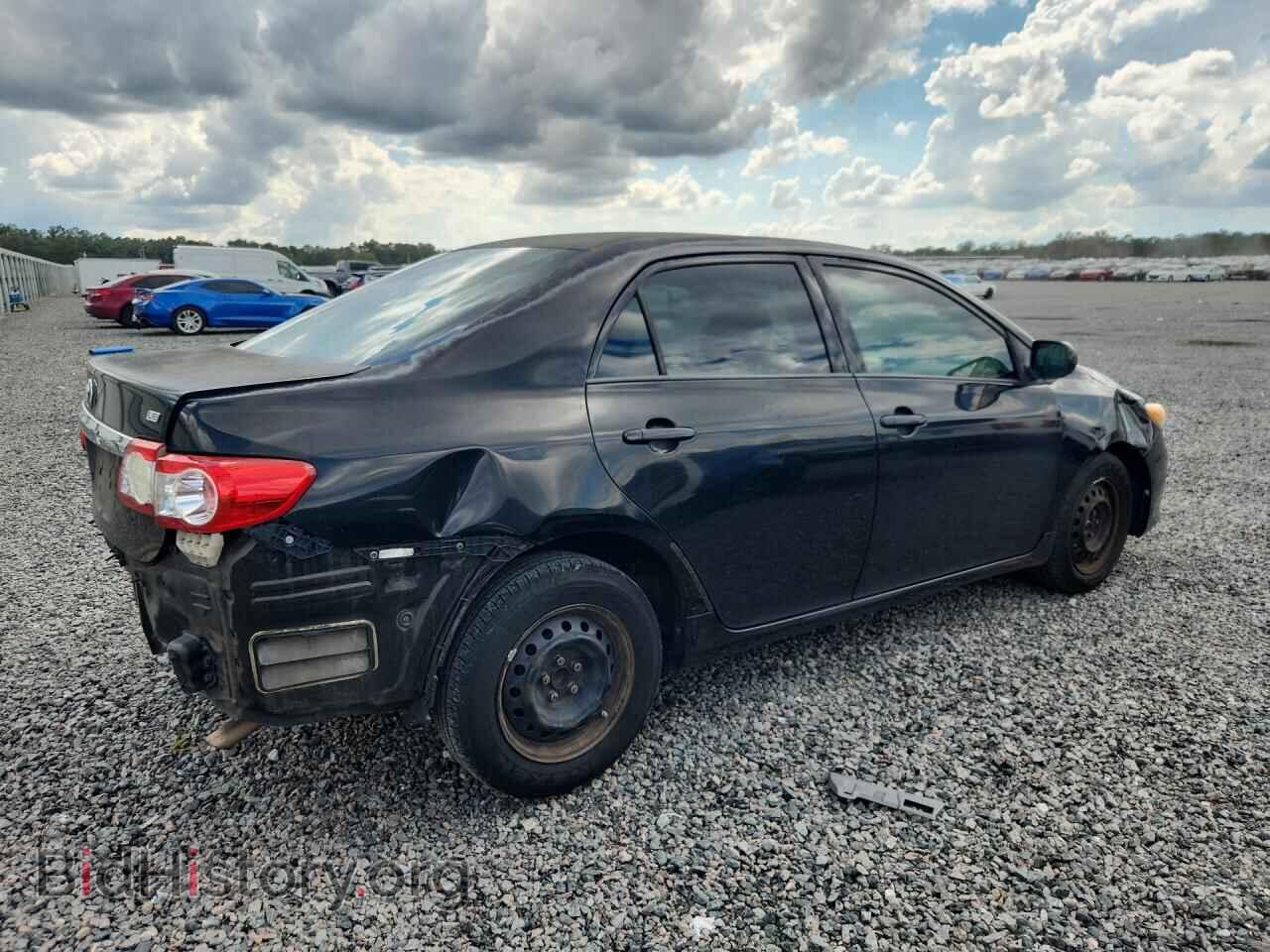 2011 Toyota COROLLA (VIN 2T1BU4EE6BC593493) — фото 3 из 12