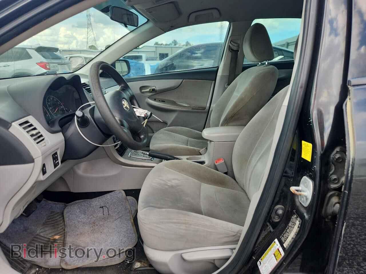 2011 Toyota COROLLA (VIN 2T1BU4EE6BC593493) — фото 7 из 12