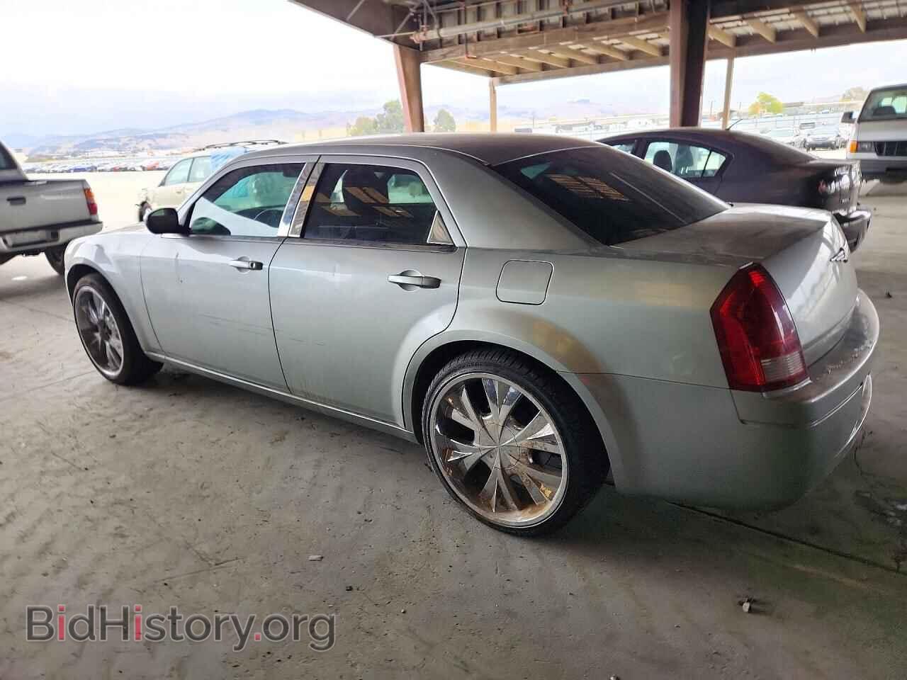 2005 CHRYSLER 300 - VIN: 2C3JA43R15H134252 - Фото 2