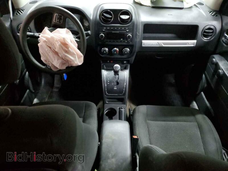 2015 Jeep COMPASS (VIN 1C4NJDBB5FD340836) — photo 8 of 13