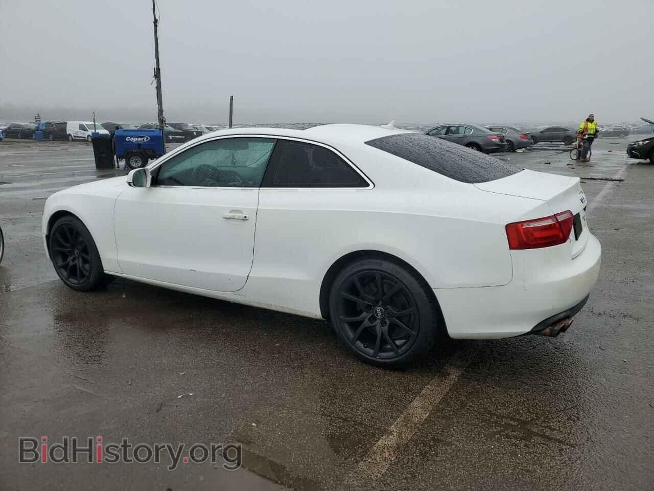 2011 AUDI A5 - VIN: WAUCFAFRXBA075208 - Фото 2