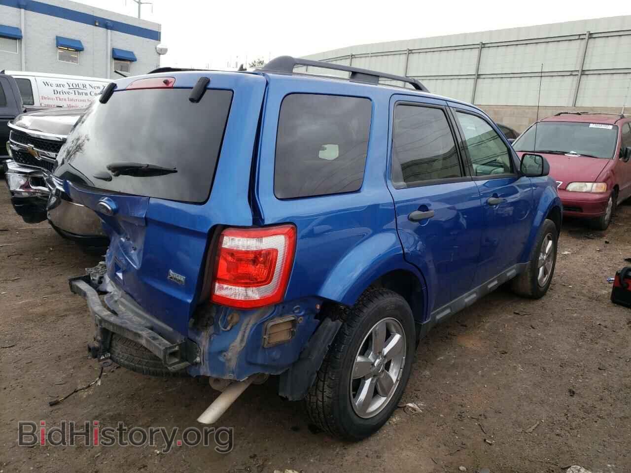 2011 FORD ESCAPE - VIN: 1FMCU0DG7BKC04242 - Фото 3