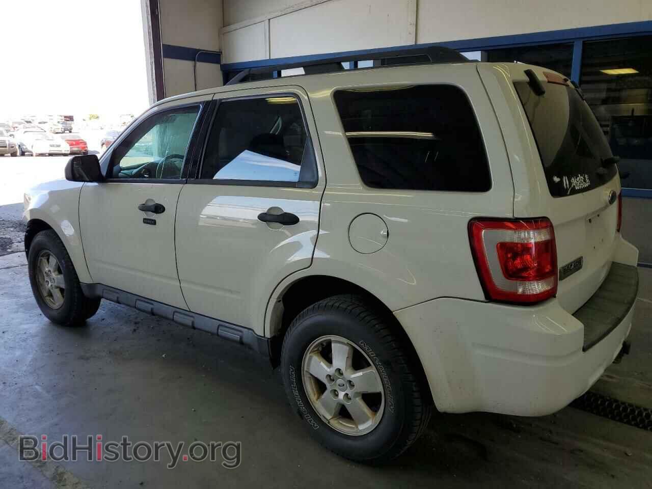 2011 FORD ESCAPE - VIN: 1FMCU9DG5BKA74630 - Фото 2