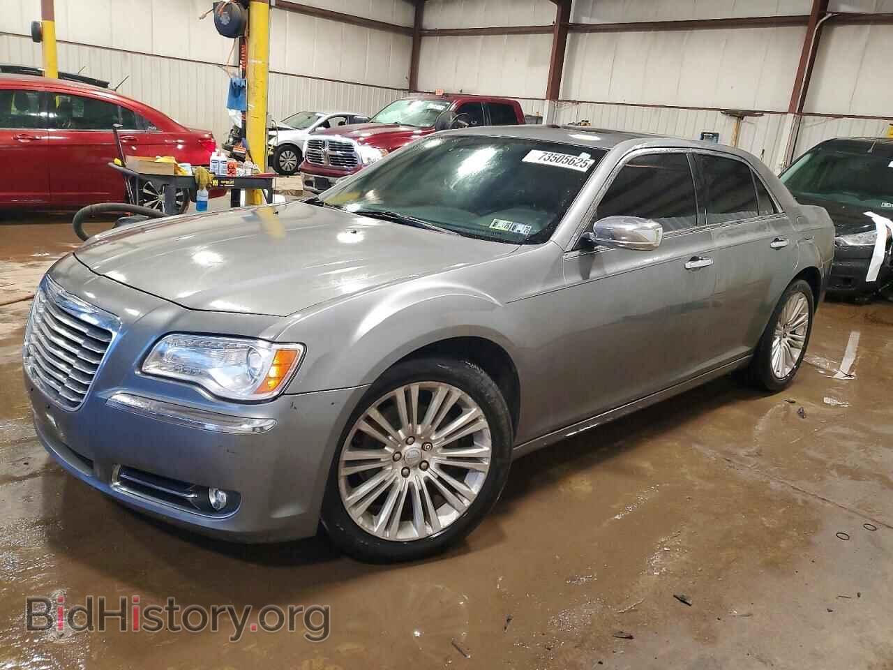 Photo 2C3CA5CG5BH559420 - CHRYSLER 300 2011