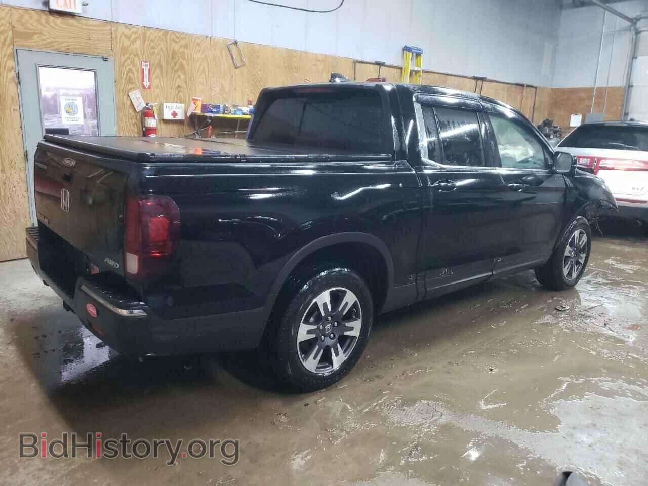 2019 HONDA RIDGELINE - VIN: 5FPYK3F69KB025811 - Фото 3