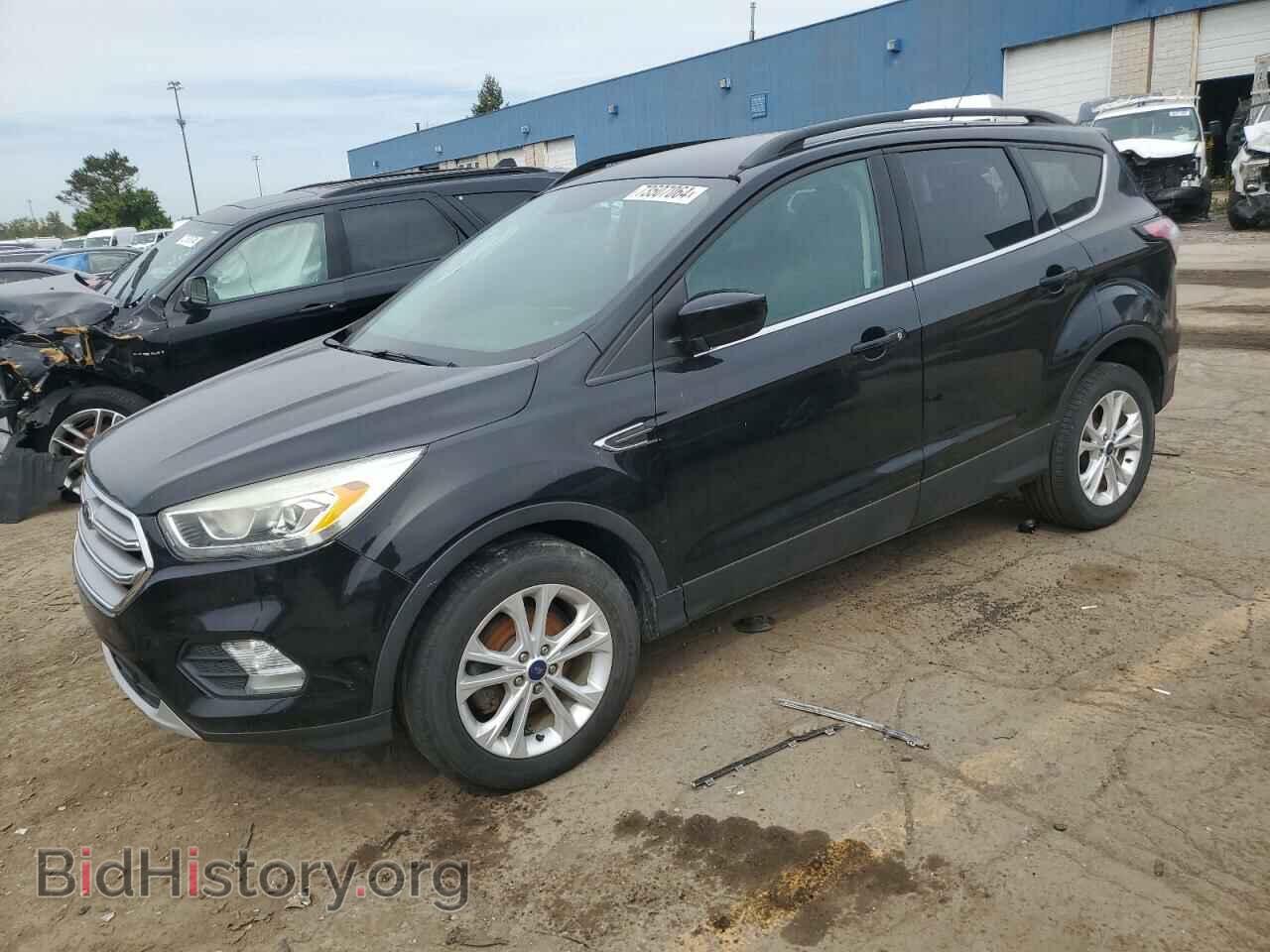Фотография 1FMCU0GD7HUE70844 - FORD ESCAPE 2017