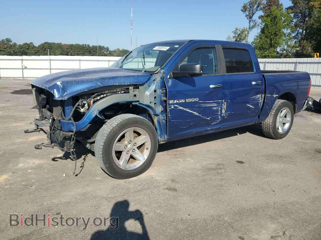 Photo 1D7RB1CT2BS676878 - DODGE All Models 2011