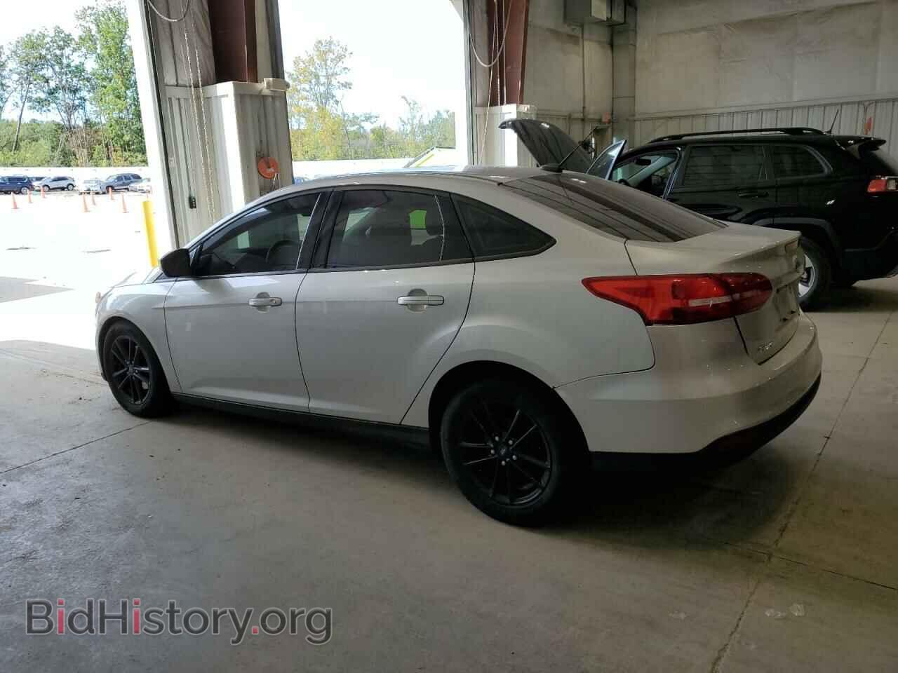 2017 FORD FOCUS - VIN: 1FADP3F26HL213297 - Photo 2