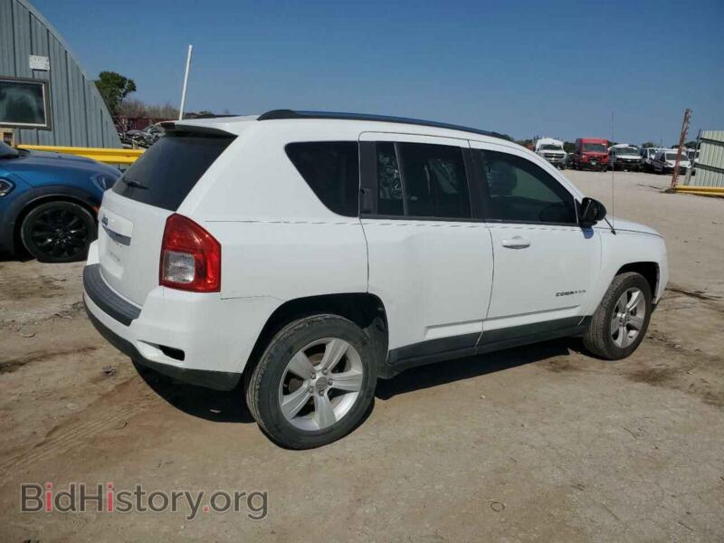 2011 Jeep COMPASS (VIN 1J4NT1FA2BD267309) — фото 3 из 13