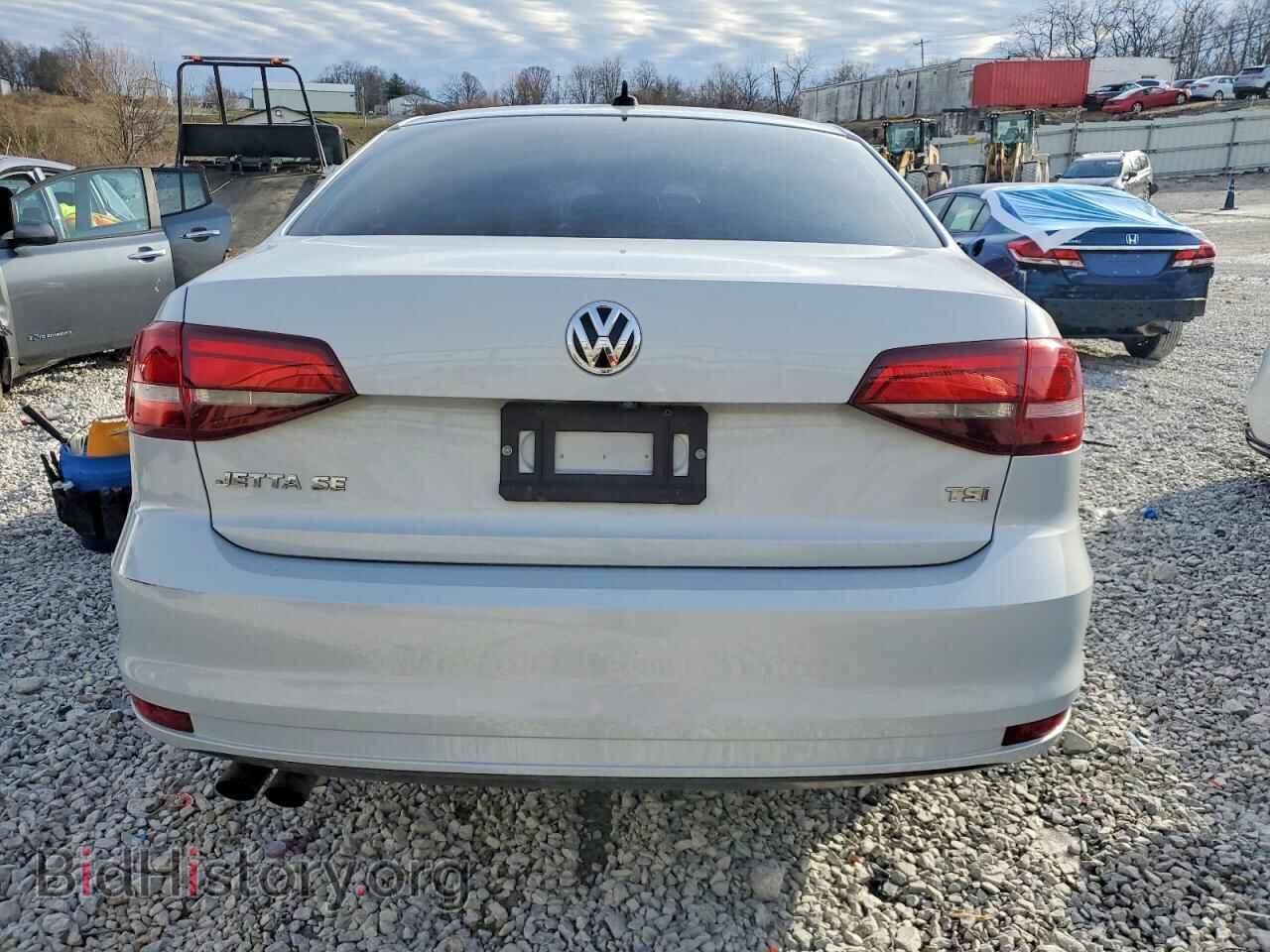 2017 VOLKSWAGEN JETTA - VIN: 3VWDB7AJ0HM412081 - Фото 6