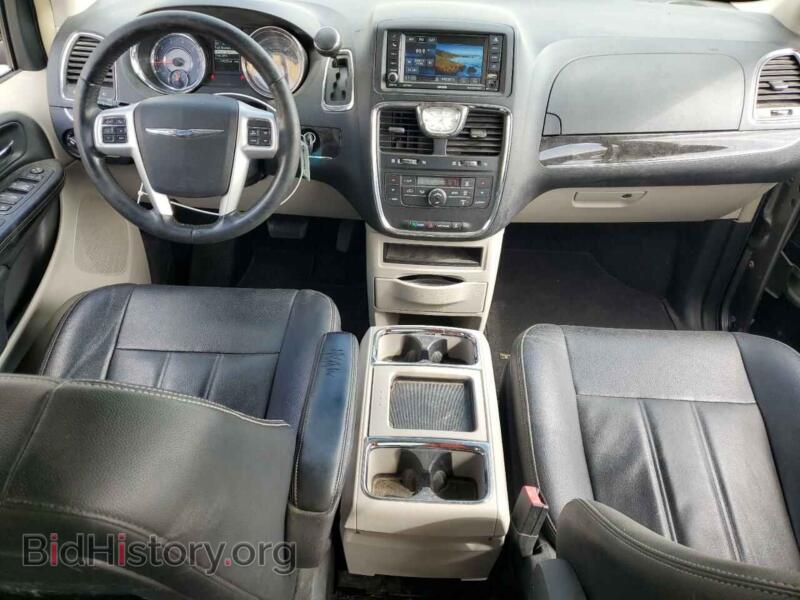 2016 Chrysler MINIVAN (VIN 2C4RC1BG4GR186818) — photo 8 of 14