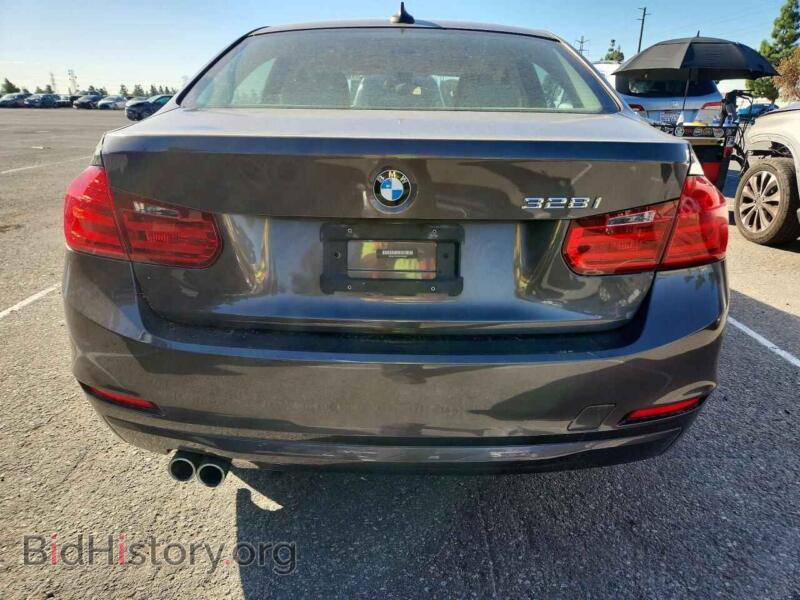 2013 BMW 3 SERIES (VIN WBA3C1C55DF443620) — фото 6 из 12