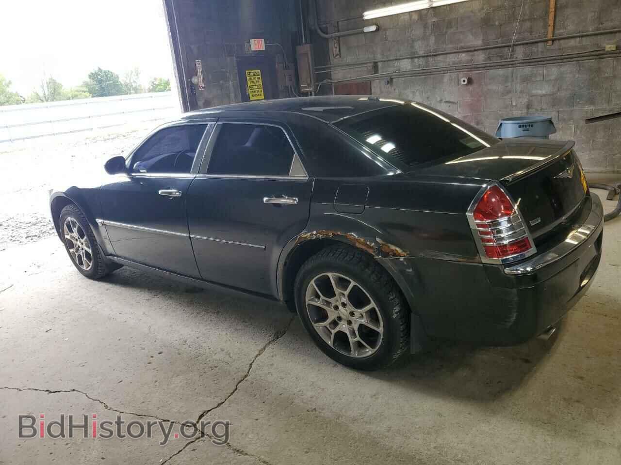 2006 CHRYSLER 300 - VIN: 2C3LK63H06H411127 - Фото 2