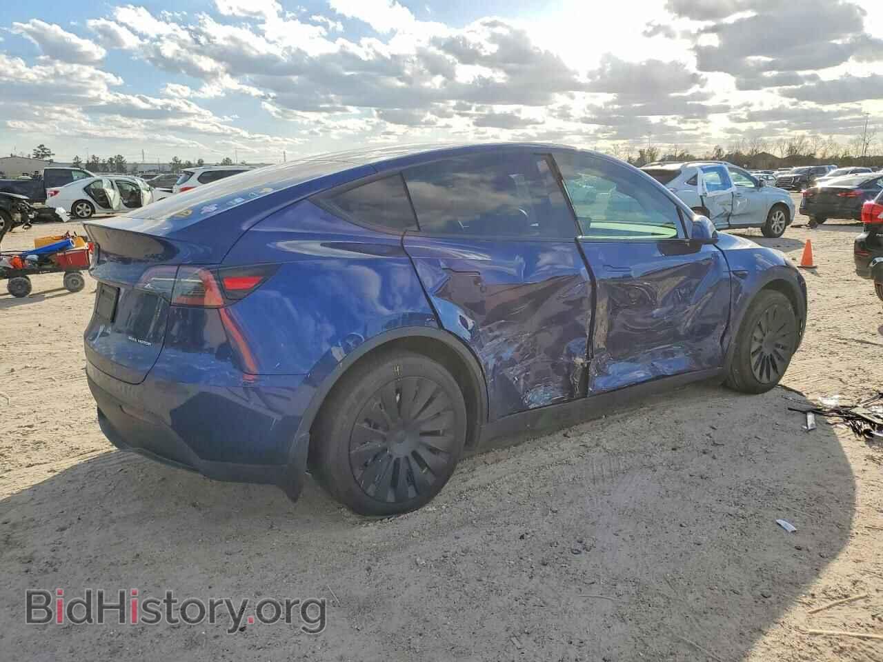 2023 TESLA MODEL Y - VIN: 7SAYGDEE2PA147264 - Photo 3