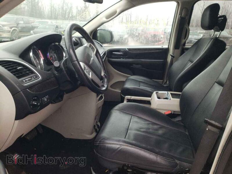 2016 Chrysler MINIVAN (VIN 2C4RC1BG2GR213028) — photo 7 of 13
