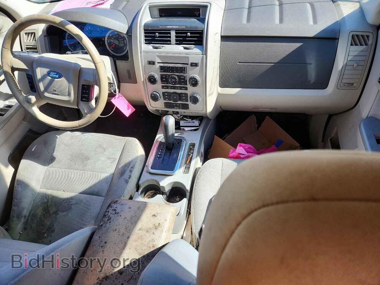 2011 FORD ESCAPE - VIN: 1FMCU9DG8BKA42058 - Фото 8